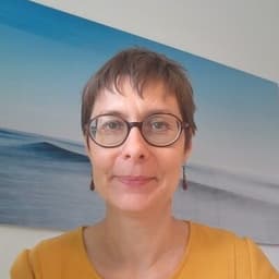 Dr. Anja Neuber